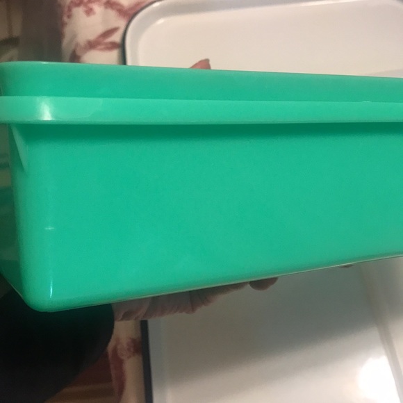 Vintage Tupperware Vegetable Crisper 892-4 w/ Sheer Lid - Picture 7 of 12